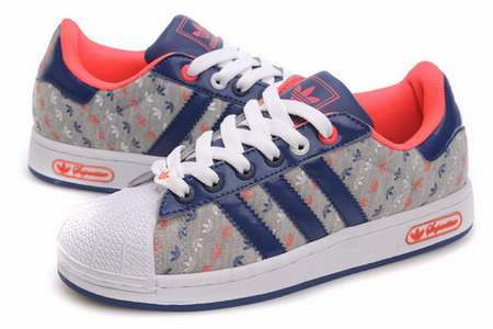 tenis adidas rouge